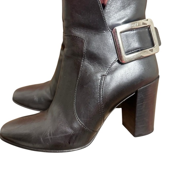 Authentic Roger  Vivier Ankle Boots w/ Buckles - EU 35.5 US 5.5-6 - Picture 6 of 10